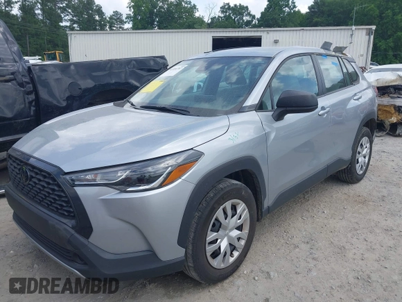 2022 Toyota Corolla Cross L with VIN 7MUAAAAG5NV013226, listed as a IAAI auction lot 42491707 with 34,514 mi miles and . Bid and sale history available at DreamBid. Image 2.
