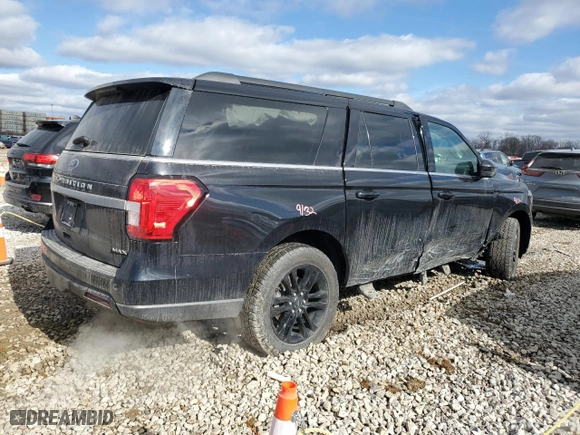 2023 Ford Expedition Max XLT with VIN 1FMJK1J85PEA01405, listed as a Copart auction lot 43718605 with NaN miles and Salvage Title. Bid and sale history available at carsss.com. Image 3.
