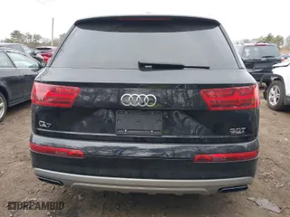 2017 Audi Q7 Prestige with VIN WA1VAAF72HD026532, listed as a IAAI auction lot 41777856 with 82,404 mi miles. Bid and sale history available at carsss.com. Image 16.