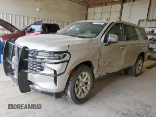 2021 Chevrolet Tahoe Premier z VIN 1GNSKSKD9MR213309, wystawiony jako Copart lot #56747575 z przebiegiem 114 639 mil mil oraz Szkoda całkowita • Salvage title. Historia ofert i sprzedaży dostępna na DreamBid. Obrazek 1.