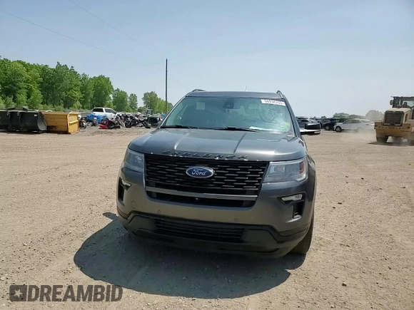 2018 Ford Explorer Sport с VIN 1FM5K8GT3JGC13494, выставлен на аукционе Copart как лот 58938205 с пробегом 166 082 миль миль и Чистый • Clean title. История ставок и продаж доступна на DreamBid. Изображение 14.