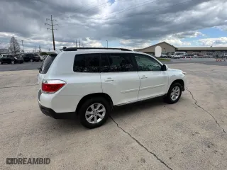 2011 Toyota Highlander with VIN 5TDBK3EH7BS055855, listed as a Copart auction lot 53633125 with 185,222 mi miles and Clean Title. Bid and sale history available at carsss.com. Image 4.