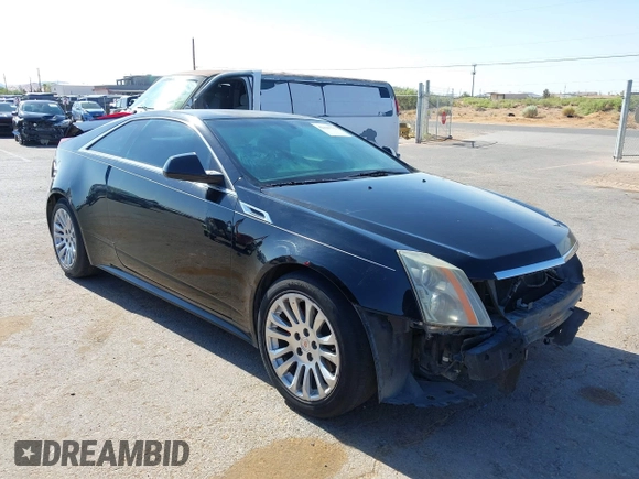 2012 Cadillac CTS z VIN 1G6DA1E30C0140824, wystawiony jako IAAI lot #42426732 z przebiegiem 132 697 mil mil oraz . Historia ofert i sprzedaży dostępna na DreamBid. Obrazek 1.