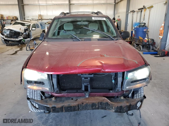 2005 Chevrolet TrailBlazer LS with VIN 1GNET16S056187876, listed as a Copart auction lot 42820305 with 186,917 mi miles and Salvage Title. Bid and sale history available at carsss.com. Image 5.