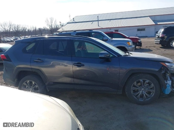 2024 Toyota RAV4 Hybrid XLE Premium with VIN JTMB6RFV7RD139613, listed as a IAAI auction lot 41490578 with 6,817 mi miles. Bid and sale history available at carsss.com. Image 13.