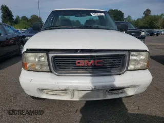 2002 GMC Sonoma SL with VIN 1GTCS145828259598, listed as a Copart auction lot 67961124 with 183,710 mi miles and Salvage Title. Bid and sale history available at carsss.com. Image 5.