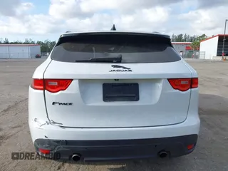 2020 Jaguar F-Pace 25t R-Sport z VIN SADCL2FX9LA628825, wystawiony jako IAAI lot #42124898 z przebiegiem 65 458 mil mil oraz . Historia ofert i sprzedaży dostępna na DreamBid. Obrazek 17.
