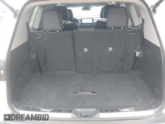2024 Toyota Highlander XLE z VIN 5TDAAAA57RS001044, wystawiony jako IAAI lot #41132787 z przebiegiem 18 654 mil mil oraz . Historia ofert i sprzedaży dostępna na DreamBid. Obrazek 8.