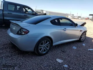 2008 Hyundai Tiburon GS with VIN KMHHM66D48U285161, listed as a Copart auction lot 44455035 with 43,780 mi miles and Salvage Title. Bid and sale history available at carsss.com. Image 3.