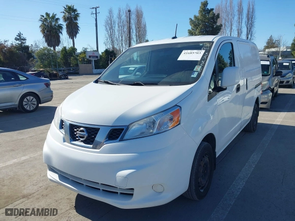 2015 Nissan NV200 S with VIN 3N6CM0KN0FK730628, listed as a IAAI auction lot 41685703 with NaN miles. Bid and sale history available at carsss.com. Image 17.