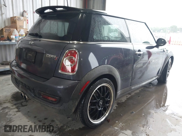 2012 MINI Hardtop S with VIN WMWSV3C53CTY17546, listed as a IAAI auction lot 42312660 with 100,188 mi miles and . Bid and sale history available at DreamBid. Image 4.
