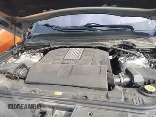2015 Land Rover Range Rover HSE with VIN SALGS2VF7FA219096, listed as a IAAI auction lot 39996885 with 81,802 mi miles and . Bid and sale history available at DreamBid. Image 10.