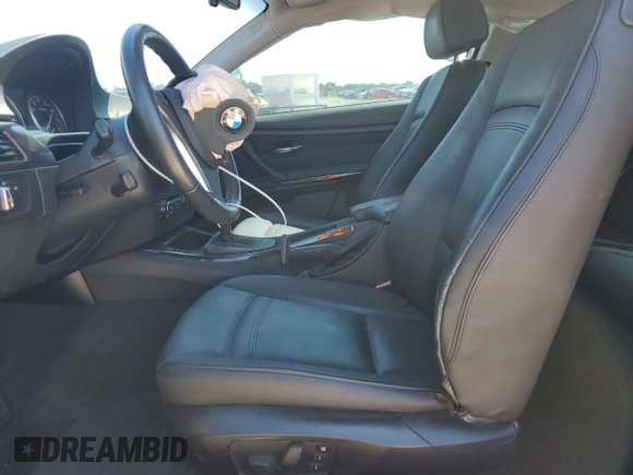 2011 BMW 3 Series 328i with VIN WBAKE3C55BE557220, listed as a Copart auction lot 49833305 with 33,881 mi miles and Salvage Title. Bid and sale history available at carsss.com. Image 7.