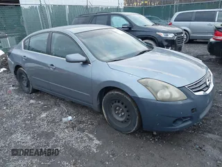2012 Nissan Altima S z VIN 1N4AL2AP7CC229884, wystawiony jako IAAI lot #41644807 z przebiegiem 230 141 mil mil oraz . Historia ofert i sprzedaży dostępna na DreamBid. Obrazek 1.
