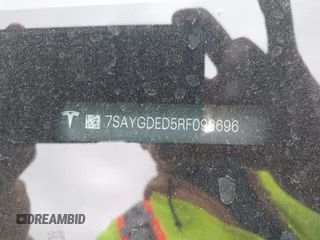 2024 Tesla Model Y с VIN 7SAYGDED5RF093696, выставлен на аукционе IAAI как лот 42061020 с пробегом 21 220 миль миль и . История ставок и продаж доступна на DreamBid. Изображение 22.