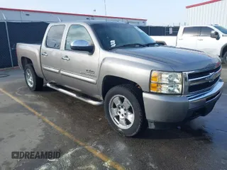 2009 Chevrolet Silverado 1500 LT with VIN 3GCEC23J79G164044, listed as a IAAI auction lot 41829225 with 207,650 mi miles. Bid and sale history available at carsss.com. Image 1.