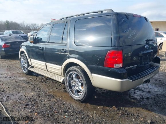 2005 Ford Expedition Eddie Bauer with VIN 1FMPU17585LA49135, listed as a IAAI auction lot 41121522 with 1 mi miles. Bid and sale history available at carsss.com. Image 3.