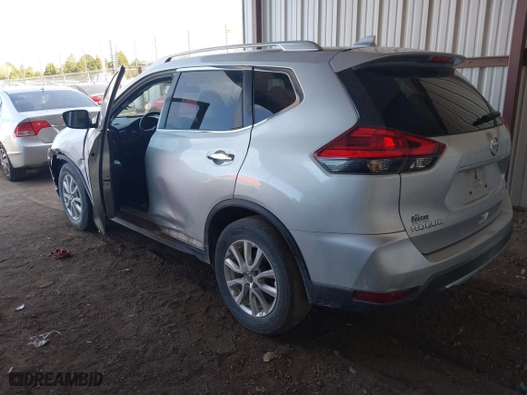 2017 Nissan Rogue S with VIN KNMAT2MT4HP550008, listed as a IAAI auction lot 41896542 with 127,757 mi miles. Bid and sale history available at carsss.com. Image 3.