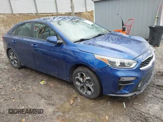2020 Kia Forte LXS z VIN 3KPF24AD2LE246279, wystawiony jako IAAI lot #41580824 z przebiegiem 36 737 mil mil oraz . Historia ofert i sprzedaży dostępna na DreamBid. Obrazek 1.