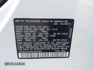 2024 Volkswagen Atlas SEL Premium R-Line с VIN 1V2FE2CA2RC229396, выставлен на аукционе IAAI как лот 42022827 с пробегом 8 691 миль миль и . История ставок и продаж доступна на DreamBid. Изображение 9.