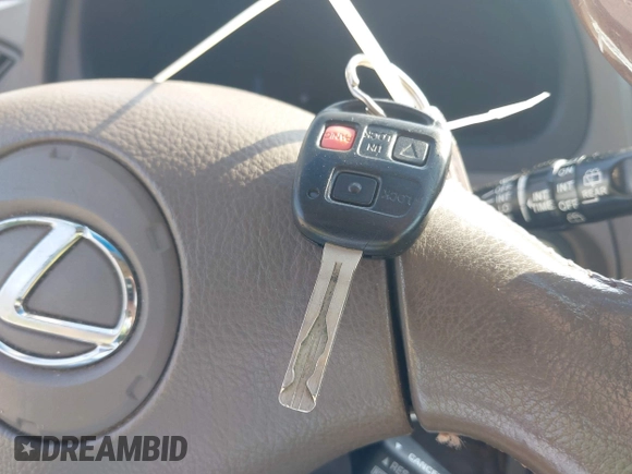 2001 Lexus RX 300 z VIN JTJHF10U010225771, wystawiony jako IAAI lot #42150312 z przebiegiem 248 662 mil mil oraz . Historia ofert i sprzedaży dostępna na DreamBid. Obrazek 11.
