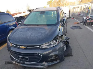 2018 Chevrolet Trax LT with VIN 3GNCJPSB4JL253304, listed as a IAAI auction lot 41640689 with 90,894 mi miles and . Bid and sale history available at carsss.com. Image 12.
