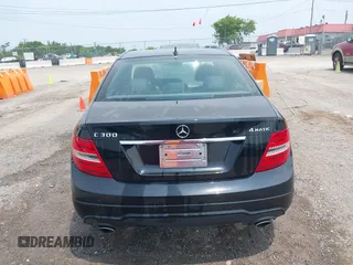 2013 Mercedes-Benz C 300 Sport with VIN WDDGF8AB9DA792571, listed as a IAAI auction lot 42455344 with 122,238 mi miles and . Bid and sale history available at DreamBid. Image 16.