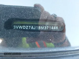 2011 Volkswagen Jetta SE с VIN 3VWDZ7AJ1BM371446, выставлен на аукционе IAAI как лот 42051315 с пробегом 129 529 миль миль и . История ставок и продаж доступна на DreamBid. Изображение 9.