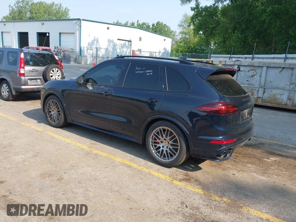2016 Porsche Cayenne GTS с VIN WP1AD2A24GLA76719, выставлен на аукционе IAAI как лот 42487658 с пробегом 85 872 миль миль и . История ставок и продаж доступна на DreamBid. Изображение 3.