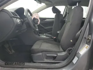2014 Volkswagen Passat S с VIN 1VWAP7A31EC017152, выставлен на аукционе Copart как лот 51634025 с пробегом Не указан миль и Списание • Salvage title. История ставок и продаж доступна на DreamBid. Изображение 7.