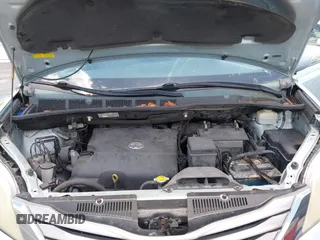 2015 Toyota Sienna XLE с VIN 5TDYK3DC3FS537633, выставлен на аукционе IAAI как лот 42534653 с пробегом 250 730 миль миль и . История ставок и продаж доступна на DreamBid. Изображение 10.