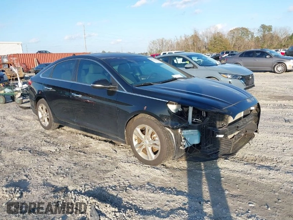 2018 Hyundai Sonata Sport with VIN 5NPE34AF1JH599695, listed as a IAAI auction lot 41231886 with 109,743 mi miles and . Bid and sale history available at carsss.com. Image 1.