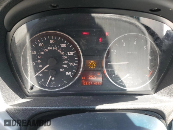 2006 BMW 3 Series 330i with VIN WBAVB33546PS05598, listed as a Copart auction lot 56436175 with 123,157 mi miles and Salvage title. Bid and sale history available at DreamBid. Image 9.
