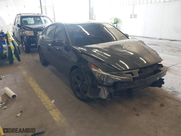 2021 Hyundai Elantra SEL with VIN KMHLM4AG9MU140904, listed as a IAAI auction lot 41742936 with 89,401 mi miles. Bid and sale history available at carsss.com. Image 1.
