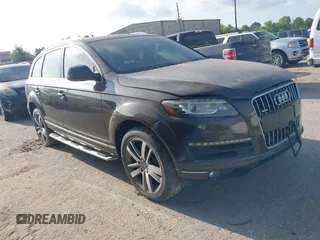 2010 Audi Q7 Prestige z VIN WA1VMAFE0AD002743, wystawiony jako IAAI lot #42756171 z przebiegiem 129 653 mil mil oraz . Historia ofert i sprzedaży dostępna na DreamBid. Obrazek 1.