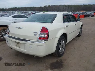 2006 Chrysler 300 C with VIN 2C3LK63H26H140295, listed as a IAAI auction lot 41474372 with 150,070 mi miles. Bid and sale history available at carsss.com. Image 4.