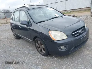 2007 Kia Rondo LX with VIN KNAFG526777112717, listed as a IAAI auction lot 41471838 with 221,604 mi miles. Bid and sale history available at carsss.com. Image 1.