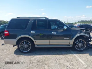 2007 Ford Expedition Eddie Bauer с VIN 1FMFU17587LA26789, выставлен на аукционе IAAI как лот 41996796 с пробегом 163 159 миль миль и . История ставок и продаж доступна на DreamBid. Изображение 13.
