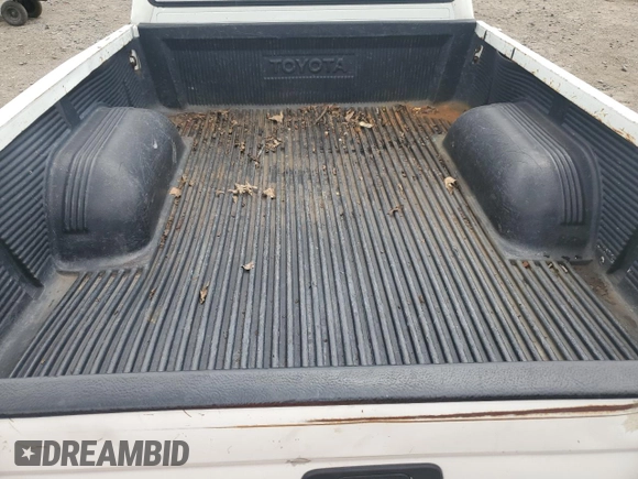 1996 Toyota Tacoma with VIN 4TAWN72N6TZ098086, listed as a Copart auction lot 64566685 with 379,805 mi miles and Salvage title. Bid and sale history available at DreamBid. Image 10.