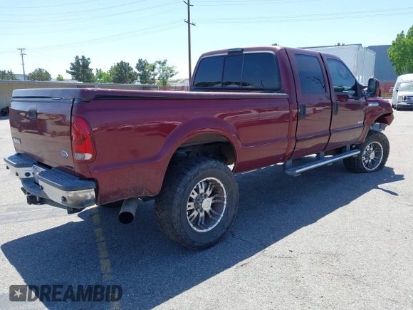 2006 Ford F-250 XL z VIN 1FTSW21PX6EB11939, wystawiony jako IAAI lot #42272711 z przebiegiem 190 835 mil mil oraz . Historia ofert i sprzedaży dostępna na DreamBid. Obrazek 4.