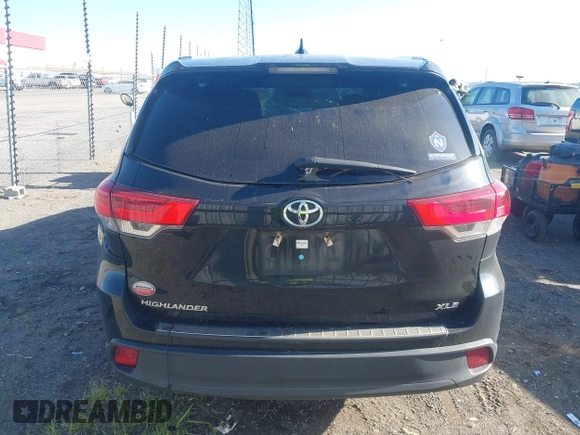 2018 Toyota Highlander SE with VIN 5TDKZRFH1JS529875, listed as a IAAI auction lot 42181502 with 182,652 mi miles and . Bid and sale history available at DreamBid. Image 16.