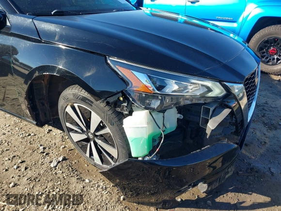 2019 Nissan Altima 2.5 SL with VIN 1N4BL4EV6KC225851, listed as a IAAI auction lot 41461897 with 83,942 mi miles. Bid and sale history available at carsss.com. Image 6.