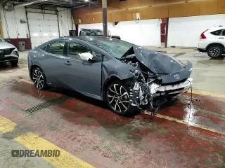 2024 Toyota Prius SE z VIN JTDACACU4R3034180, wystawiony jako Copart lot #46998625 z przebiegiem 5 288 mil mil oraz Szkoda całkowita • Salvage title. Historia ofert i sprzedaży dostępna na DreamBid. Obrazek 14.