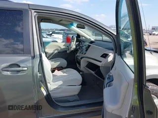 2012 Toyota Sienna LE AAS с VIN 5TDKK3DC4CS223135, выставлен на аукционе IAAI как лот 41523790 с пробегом 301 215 миль миль и . История ставок и продаж доступна на DreamBid. Изображение 5.