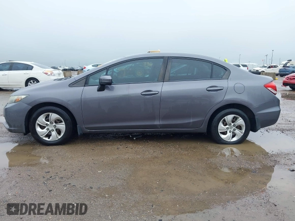 2015 Honda Civic LX z VIN 19XFB2F5XFE118690, wystawiony jako IAAI lot #41963673 z przebiegiem 112 777 mil mil oraz . Historia ofert i sprzedaży dostępna na DreamBid. Obrazek 14.