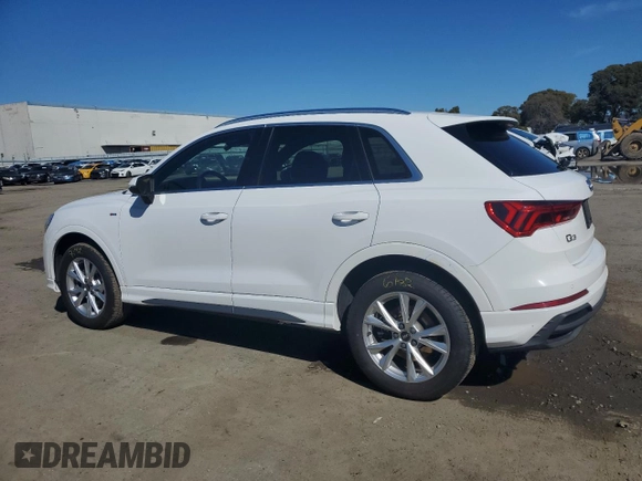2023 Audi Q3 S line Premium z VIN WA1DECF39P1076028, wystawiony jako Copart lot #46355825 z przebiegiem 45 568 mil mil oraz Tytuł czysty. Historia ofert i sprzedaży dostępna na DreamBid. Obrazek 2.