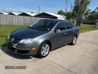 2009 Volkswagen Jetta SE with VIN 3VWRM71K89M145377, listed as a Copart auction lot 66104525 with 161,429 mi miles and Clean title. Bid and sale history available at DreamBid. Image 2.