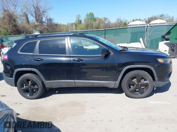 2019 Jeep Cherokee Latitude Plus with VIN 1C4PJMLB3KD321381, listed as a IAAI auction lot 42074933 with 181,575 mi miles and . Bid and sale history available at DreamBid. Image 13.