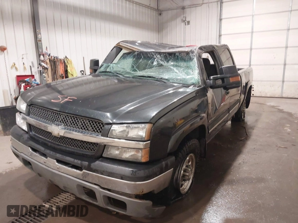 2003 Chevrolet Silverado 1500HD LS z VIN 1GCGK13U93F171585, wystawiony jako IAAI lot #41990852 z przebiegiem 242 327 mil mil oraz . Historia ofert i sprzedaży dostępna na DreamBid. Obrazek 6.