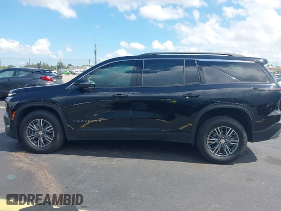 2025 Chevrolet Traverse FWD LT with VIN 1GNERGRS3SJ128679, listed as a IAAI auction lot 42596196 with 28,967 mi miles and . Bid and sale history available at DreamBid. Image 14.